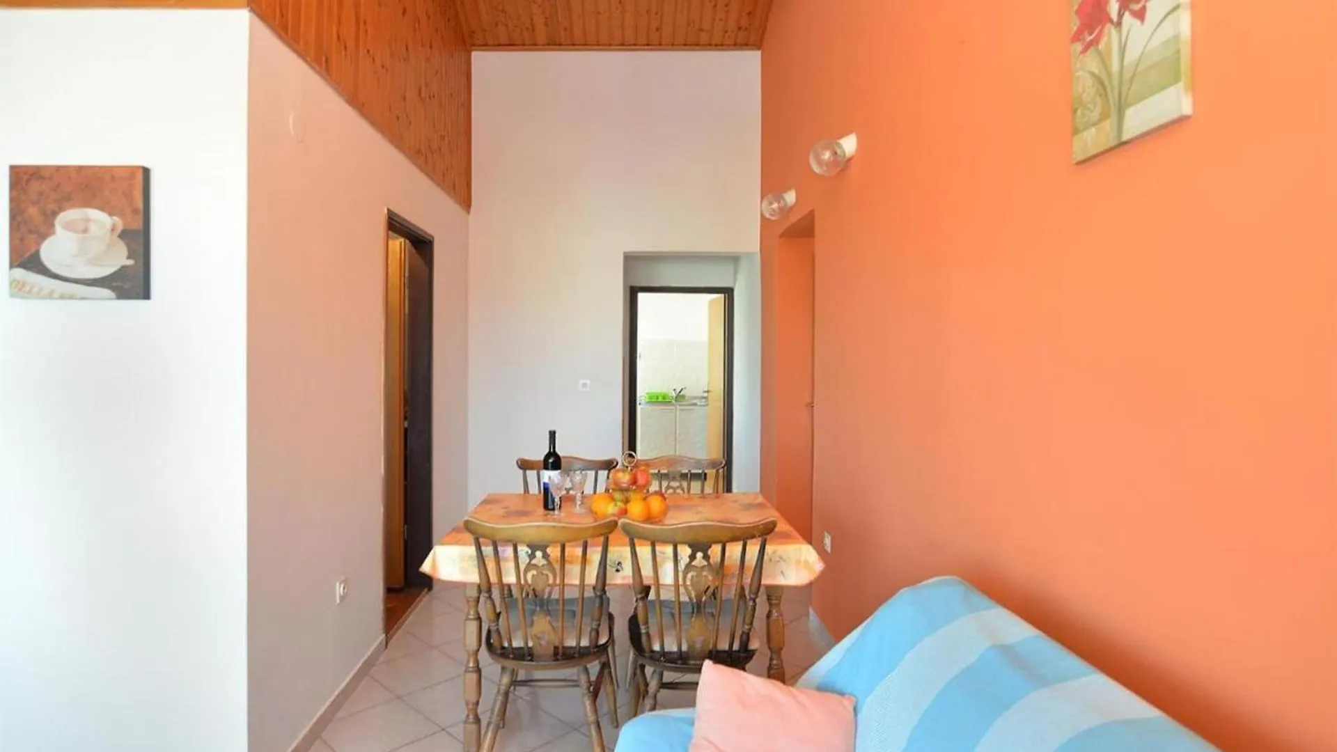 Spacious Apartment In Peroj With Terrace 0*,